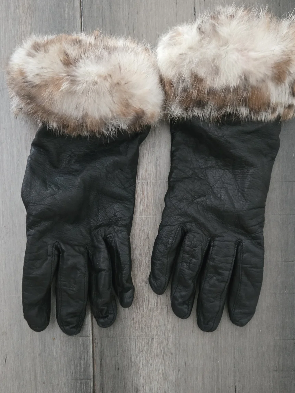 Black Leather Gloves with Fur Cuffs,cashmir Iinnig,size 8